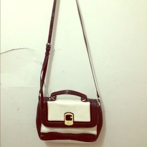 Guess purse